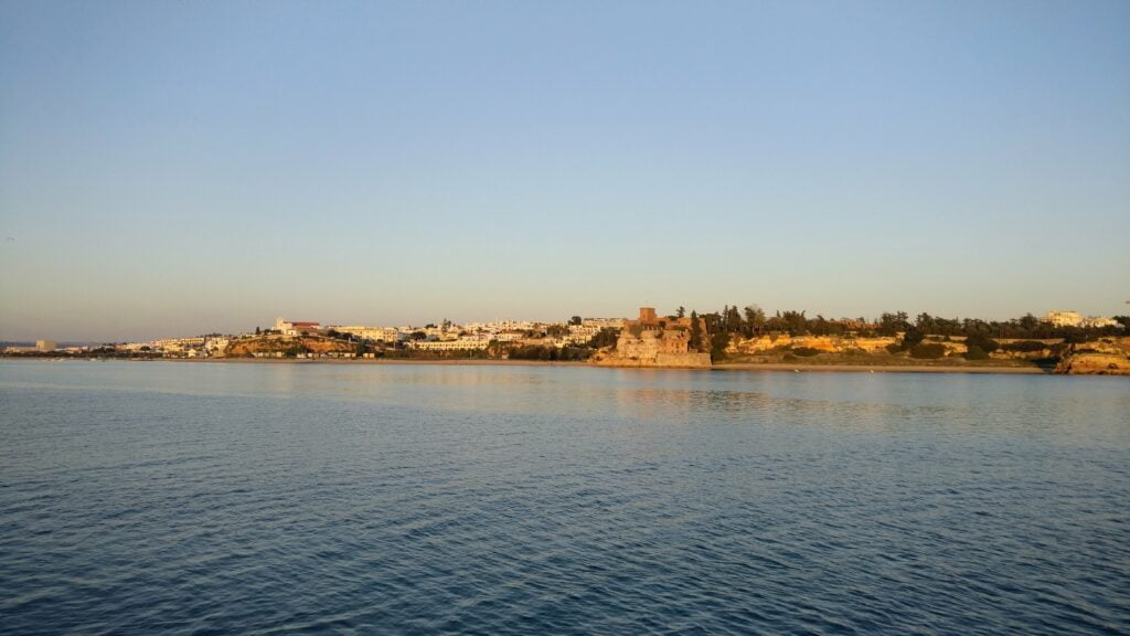 A picture of Castelo de São João do Arade seen from Portimão's marina